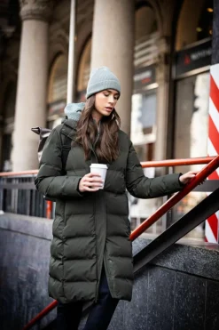 Cappotto donna con cappuccio fisso