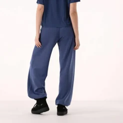 Pantaloni lunghi da donna a gamba larga con finitura in modal satinato
