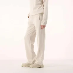 Pantaloni lunghi da donna dalla vestibilità regolare con finitura in modal satinato