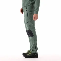 Pantaloni uomo in softshell slim fit