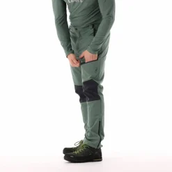 Pantaloni uomo in softshell slim fit