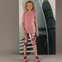 T-shirt in tessuto tecnico con stampa sul fronte da bambina